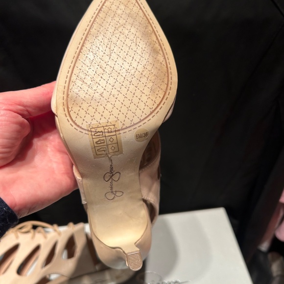 Genuine leather Jessica Simpson  high heel sandals - Picture 7 of 7